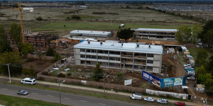 Un avance de más de 50% alcanzan las obras de la Escuela Medicina y Centro de Simulación Clínica