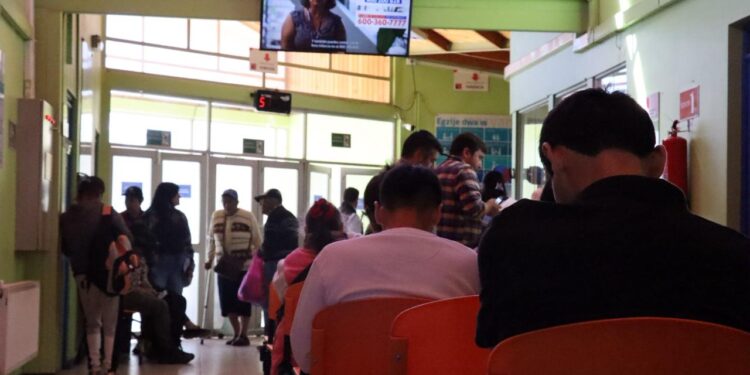 Hospital de San Carlos inicia campaña “Tu Hora Cuenta”, tras registrar más de 9.400 inasistencias durante 2025