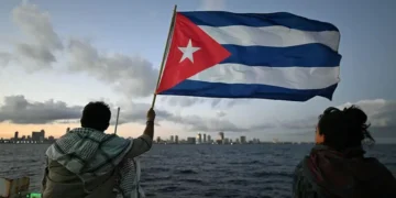 Un petrolero de Rusia llega a Cuba con el permiso de Trump en medio del bloqueo de EE.UU. a la isla