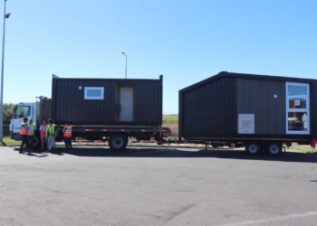 LLEGAN A BULNES LAS PRIMERAS VIVIENDAS INDUSTRIALIZADAS PARA LA RECONSTRUCCIÓN