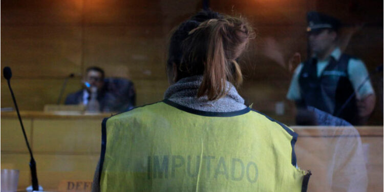 Prisión preventiva para mujer por estafa a compradores o vendedores de vehículos