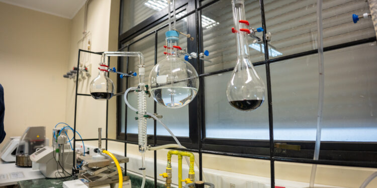 Gobierno Regional y UBB Inauguran primer Laboratorio Tecnológico del Vino de la Región de Ñuble