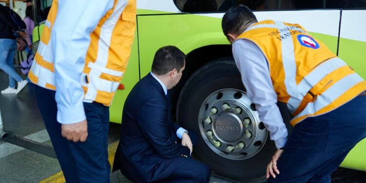 AUTORIDADES REFUERZAN FISCALIZACIÓN EN TERMINALES INTERURBANOS Y LLAMAN A PREVENIR SINIESTROS VIALES EN SEMANA SANTA