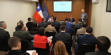 DELEGADO PRESIDENCIAL REALIZA GABINETE REGIONAL EN CONTRALORÍA CON CAPACITACIÓN EN PROBIDAD Y TRANSPARENCIA