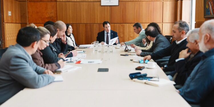 DELEGADO PRESIDENCIAL Y ALCALDE DE CHILLÁN SOSTIENEN REUNIÓN PARA REVISAR INICIATIVAS EN LA COMUNA