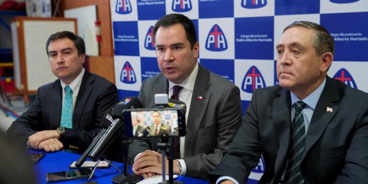 AUTORIDADES DAN A CONOCER“PLAN ESCUELAS PROTEGIDAS” PARA FORTALECER LA SEGURIDAD EN ESTABLECIMIENTOS EDUCACIONALES