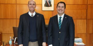 MINISTRO DE OBRAS PÚBLICAS Y DELEGADO PRESIDENCIAL REFUERZAN AGENDA PARA AVANZAR EN SEGURIDAD HÍDRICA Y CONECTIVIDAD EN ÑUBLE