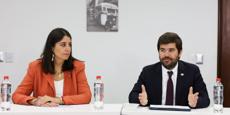 MEJOR CONECTIVIDAD Y MÁS SEGURIDAD: SEREMIS DEL MTT SE REÚNEN PARA ABORDAR PLAN DE TRABAJO EN LAS REGIONES