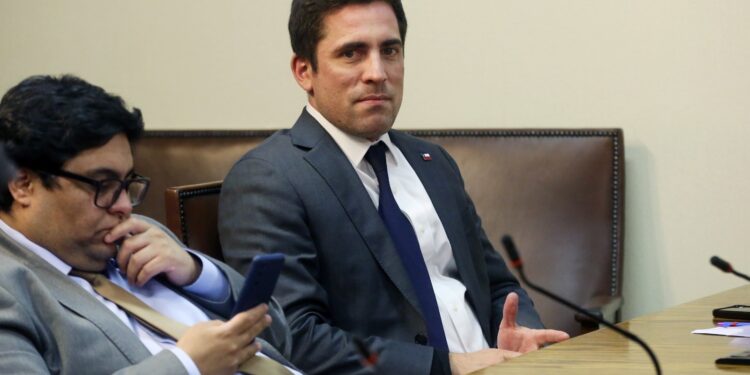 Diputado Martínez valora que el Gobierno acogiera su propuesta que prohíbe a estudiantes condenados por hechos violentos acceder a la gratuidad