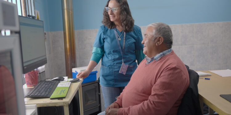 Telemedicina ya mejora la vida de vecinos de Capilla Norte en El Carmen