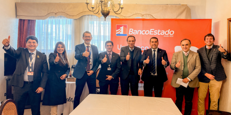 AUTORIDADES REGIONALES SOSTUVIERON REUNIÓN CON BANCOESTADO