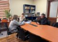 Servicio de Salud Ñuble y Municipio de Cobquecura concretan acuerdo para garantizar traslado de pacientes a diálisis