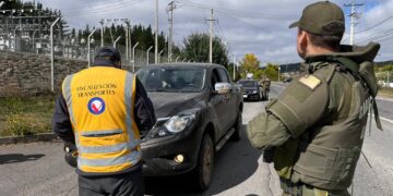 FISCALIZACIÓN DE TRANSPORTES EN QUIRIHUE: A TRAVÉS DE CONTROLES VEHICULARES AUTORIDADES BUSCAN REFORZAR SEGURIDAD EN RUTAS