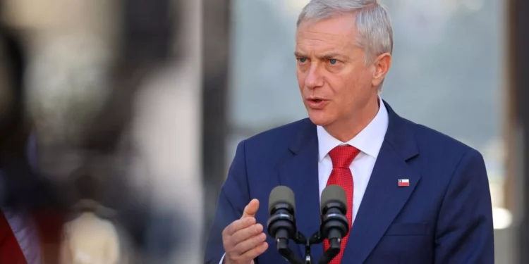 Kast y sus ministros se despliegan por el Día del Carabinero