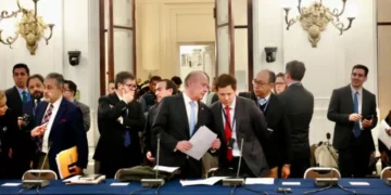 Gobierno defiende su mega reforma, reitera que no es para los ricos y por qué hará crecer a Chile