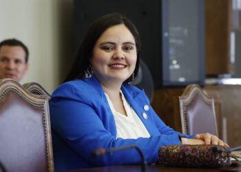 Diputada Sara Concha cuestionó a la oposición por intentar frenar medidas clave de escuelas protegidas