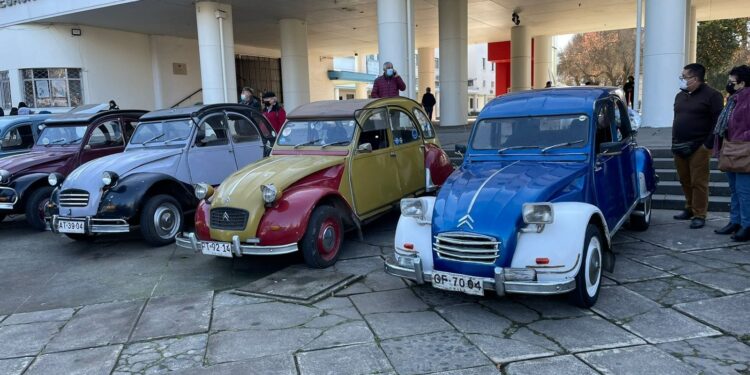 Patrimonio sobre ruedas en el Patio de Los Naranjos del Gobierno Regional de Ñuble