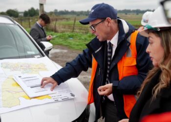 Ministro Arrau refuerza compromiso con Ñuble y anuncia impulso a proyectos clave pese a restricciones presupuestarias