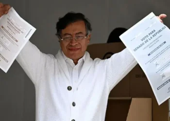 Cómo Petro está terminando su mandato con una popularidad «alta e inusual» en Colombia (y qué papel juega en las elecciones)