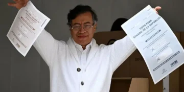 Cómo Petro está terminando su mandato con una popularidad «alta e inusual» en Colombia (y qué papel juega en las elecciones)