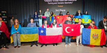 Equipo del Liceo Politécnico de San Carlos obtuvo medalla de plata en Mundial Infomatrix 2026 en Rumania