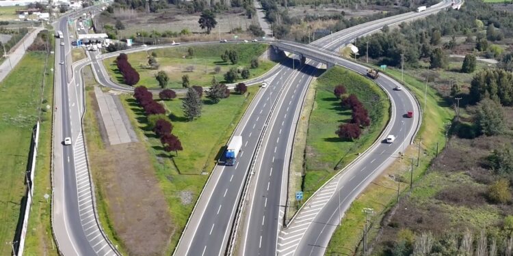 Más de 100 mil vehículos han circulado en rutas de Ñuble durante este fin de semana largo