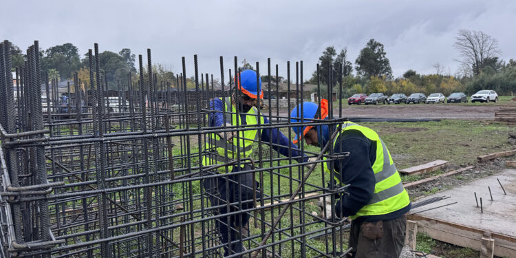 MOP alcanza 42% de avance en ampliación del SSR Zemita que beneficiará a 748 familias de Ñiquén y San Carlos