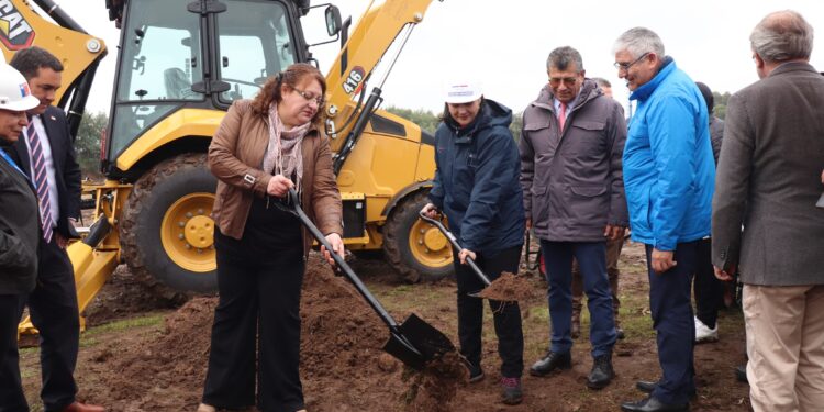 Histórico comité de San Nicolás inicia construcción de sus viviendas