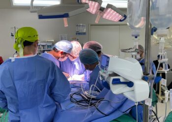 Hospital de Chillán concretó exitosamente primera cirugía de recambio de la articulación temporomandibular