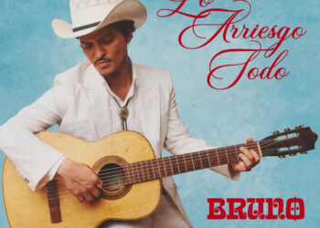 Bruno Mars estrena «Lo Arriesgo Todo», la versión en español de «Risk It All»»